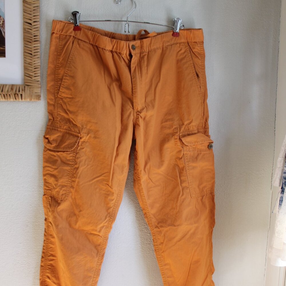 Uniqlo cargo pants - M